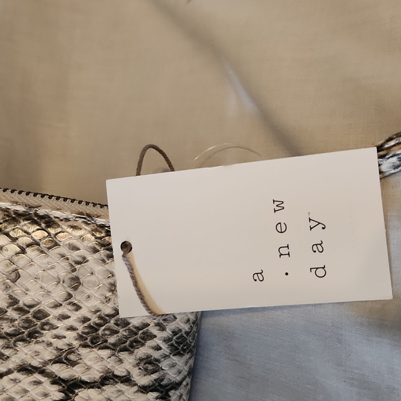 Wallet - Picture 5 of 7